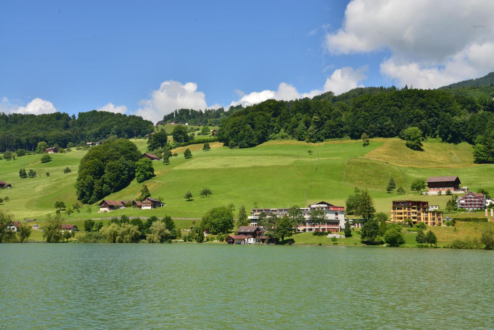 Hotel Kurhaus Am Sarnersee Зарнен Экстерьер фото