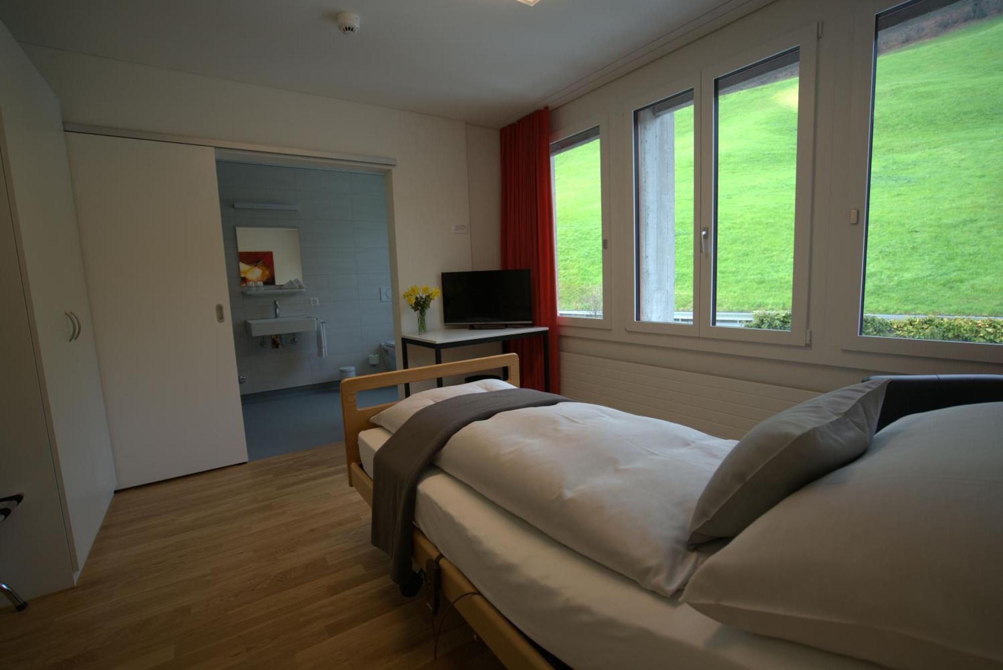 Hotel Kurhaus Am Sarnersee Зарнен Экстерьер фото